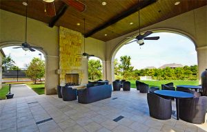 17018 Hutton Court Ln